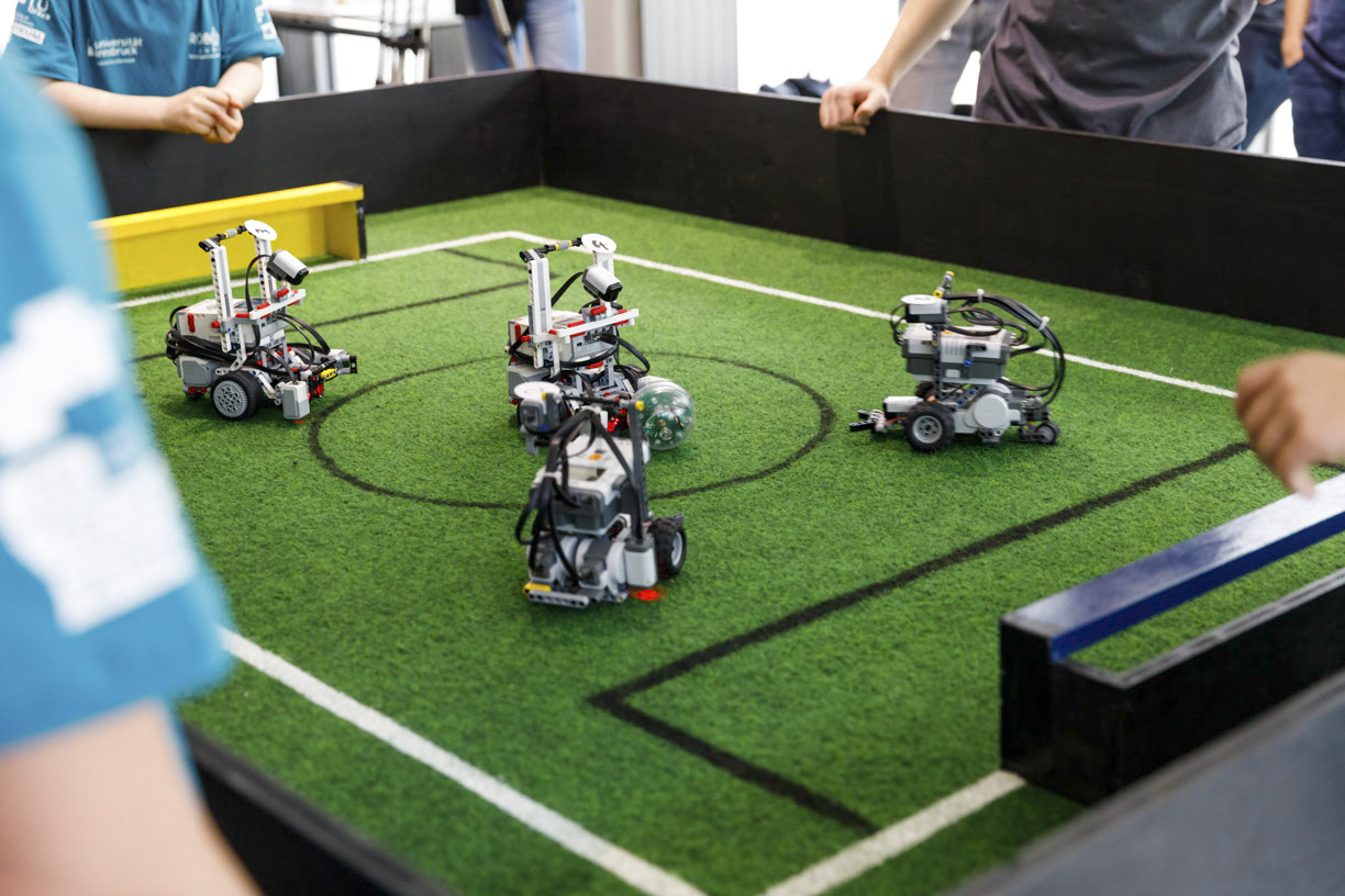 robocupjunior2019-267-thomassteinlechner